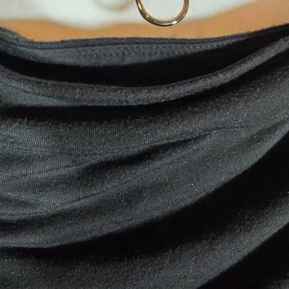 Athleta women's shorts, black, gently used, size Small, athletic fit - Picture 11 of 11